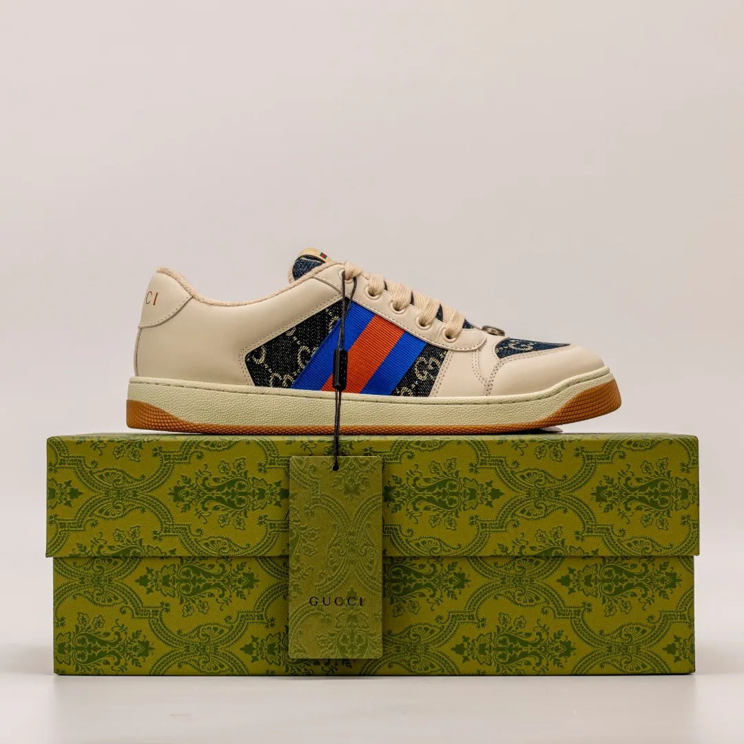 Factory price 580 [Higher version] GUCCI casual sports distressed small dirty shoes, polished cowhide fabric, hand-made distressed effect!  Original terry cloth, delicate, soft, comfortable and breathable. Privately molded steel-stamped two-color original TPU outsole (lower layer is wider, upper layer is narrower) to differentiate the wrong version of the outsole in the market. Fabric, material, outsole, detail comparison SIZE: 34-41, 38-45 regular size (women's 34, 41, men's 38, 45 customized, non-returnable and non-exchangeable) (women's colors and men's models need to be customized)